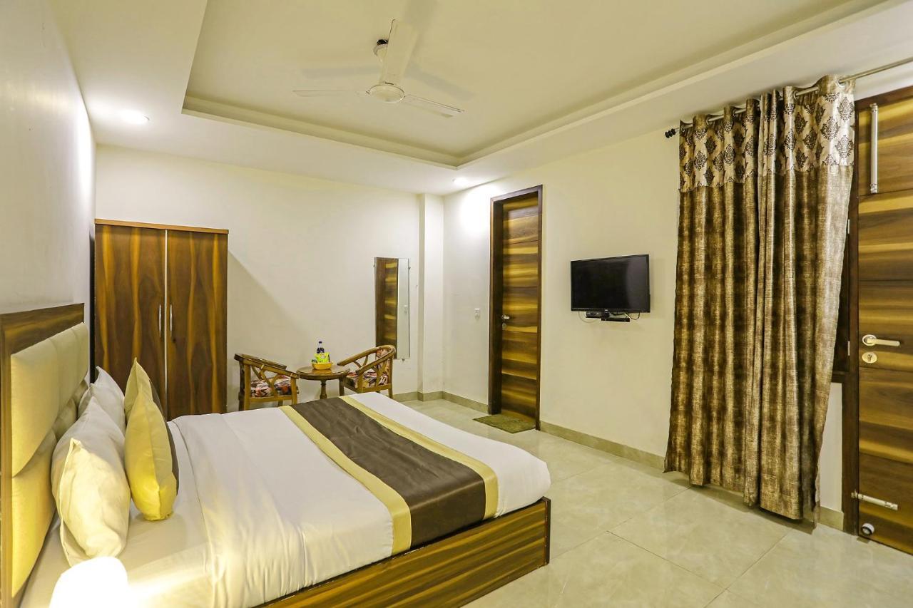 Fabhotel White House Bnb - Nr Yashobhoomi Convention Centre Delhi Zewnętrze zdjęcie
