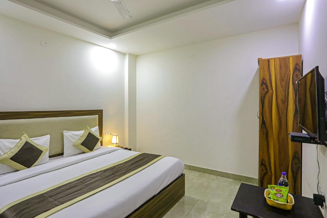 Fabhotel White House Bnb - Nr Yashobhoomi Convention Centre Delhi Zewnętrze zdjęcie