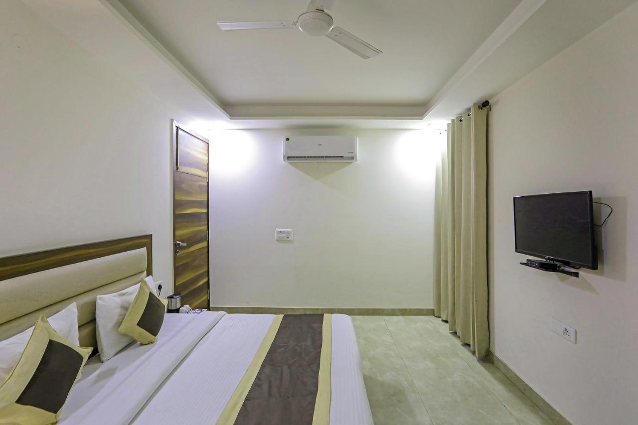 Fabhotel White House Bnb - Nr Yashobhoomi Convention Centre Delhi Zewnętrze zdjęcie